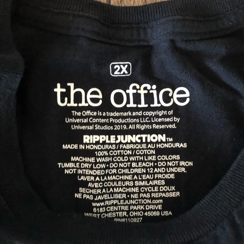 Men XXL “The Office” Schrute Farms Tee - Picture 3 of 3